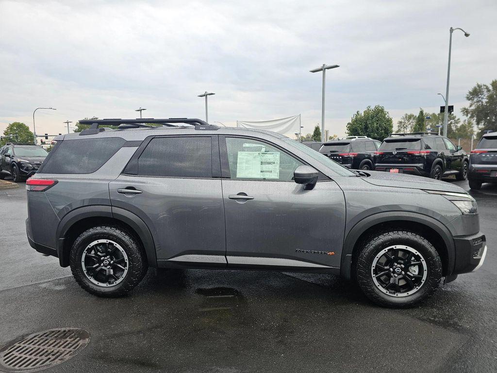 new 2025 Nissan Pathfinder car, priced at $43,957