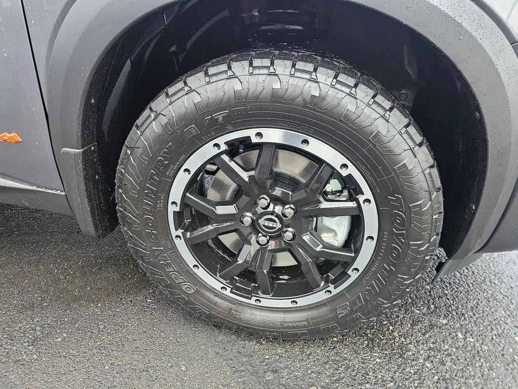 new 2025 Nissan Pathfinder car, priced at $43,957