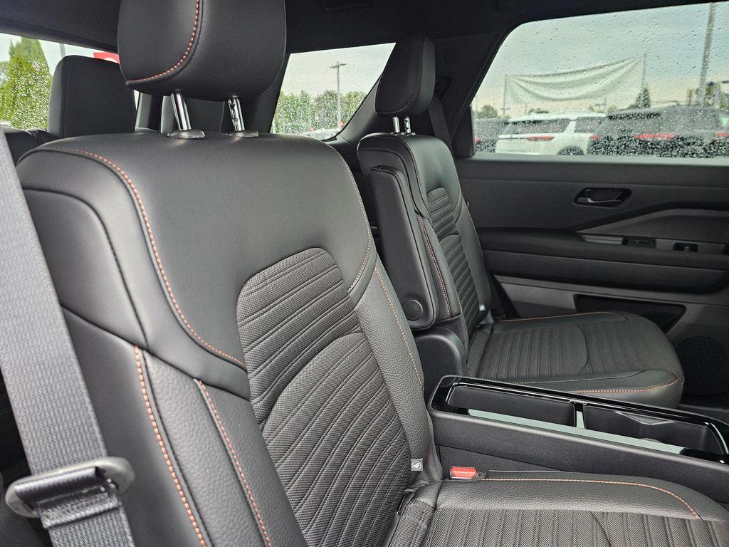 new 2025 Nissan Pathfinder car, priced at $43,957