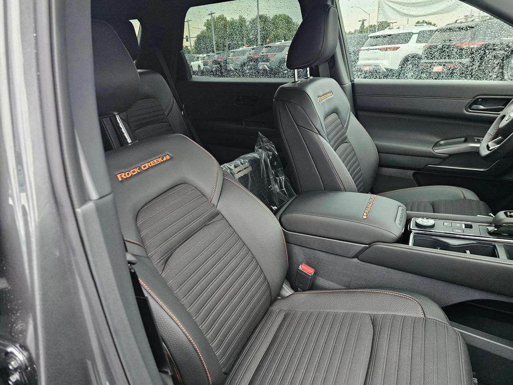 new 2025 Nissan Pathfinder car, priced at $43,957