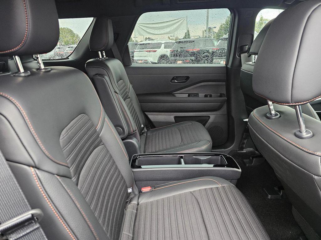 new 2025 Nissan Pathfinder car, priced at $43,957