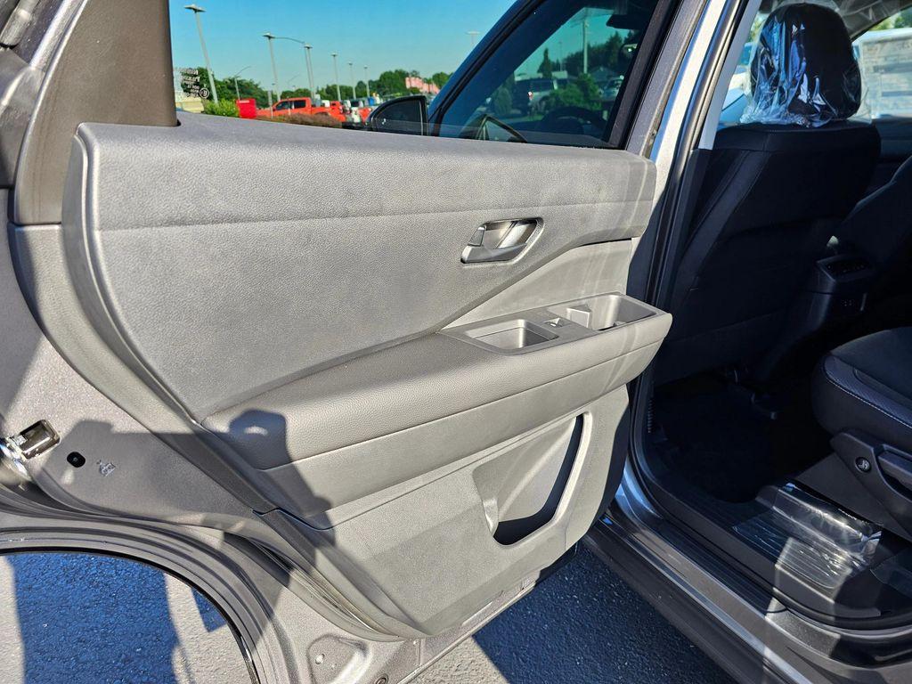 new 2025 Nissan Pathfinder car, priced at $42,648