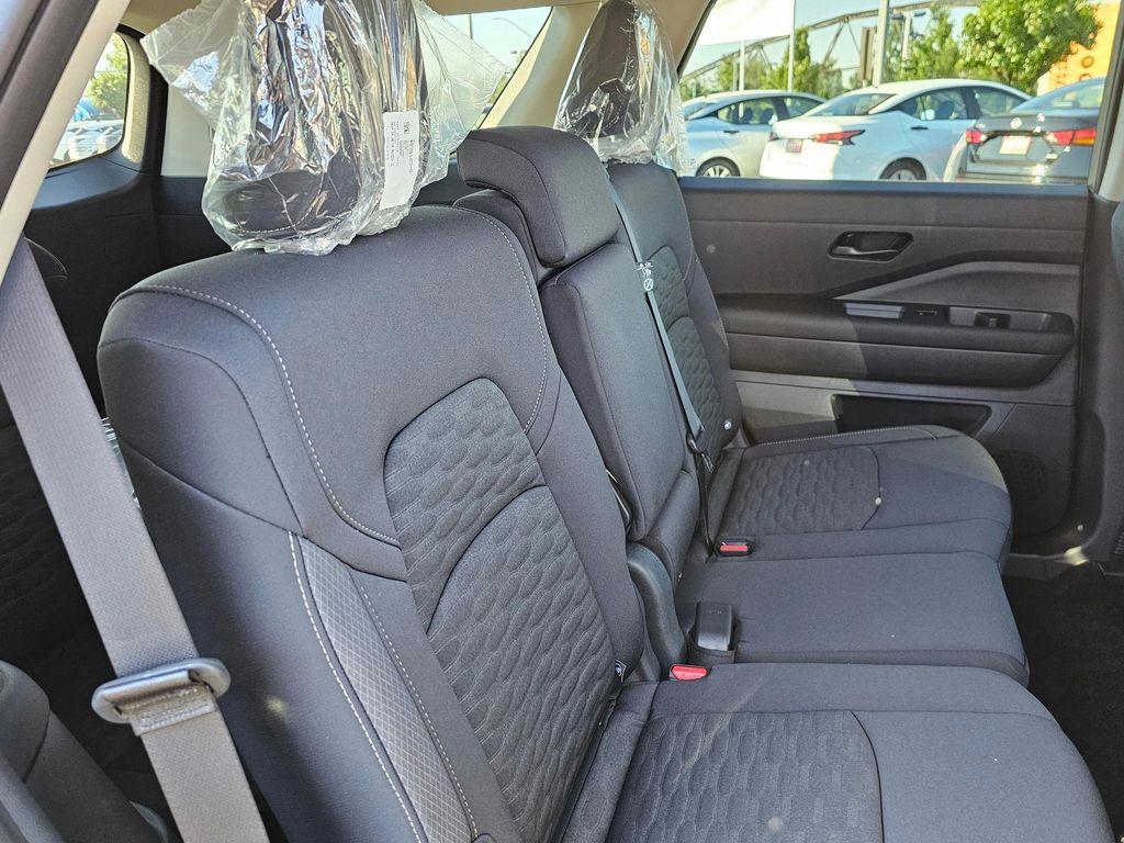 new 2025 Nissan Pathfinder car, priced at $42,648