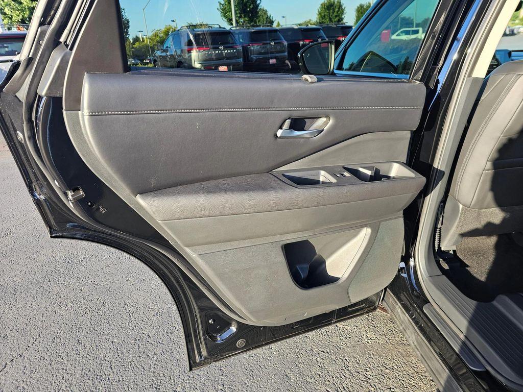 new 2025 Nissan Pathfinder car, priced at $44,200