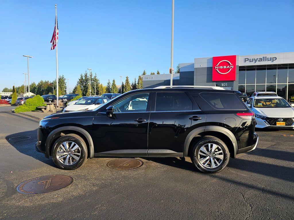 new 2025 Nissan Pathfinder car, priced at $44,200