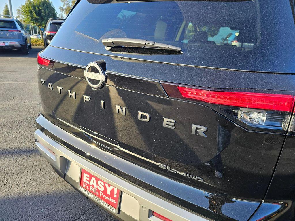 new 2025 Nissan Pathfinder car, priced at $44,200