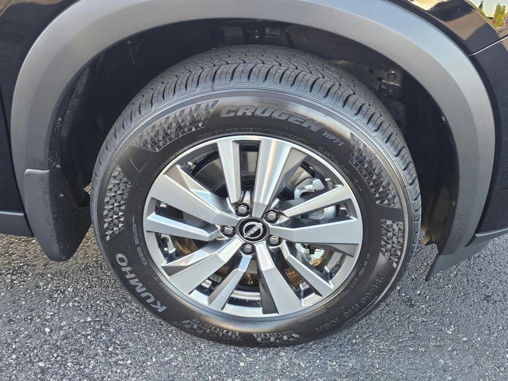 new 2025 Nissan Pathfinder car, priced at $44,200