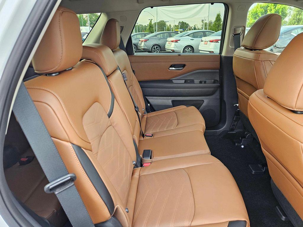 new 2025 Nissan Pathfinder car, priced at $50,332