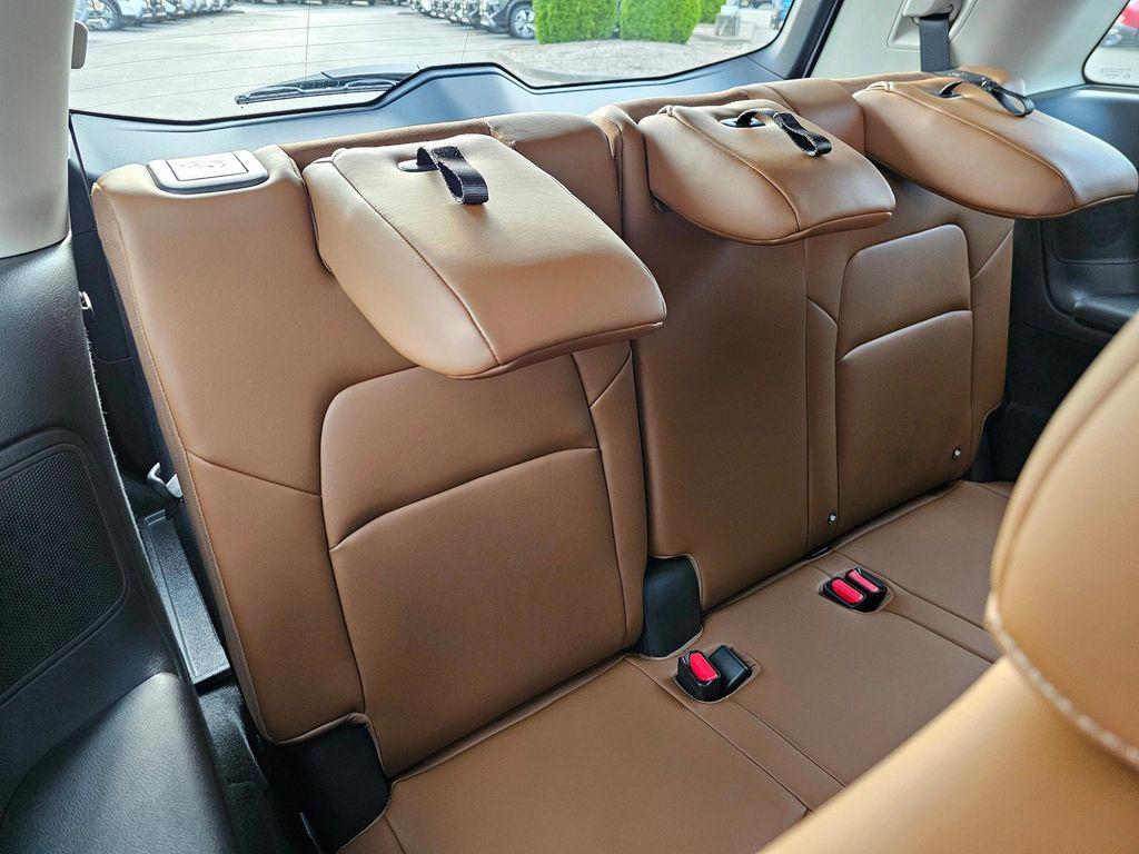 new 2025 Nissan Pathfinder car, priced at $50,332