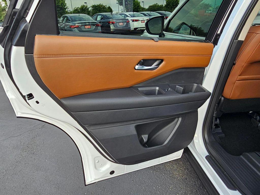 new 2025 Nissan Pathfinder car, priced at $50,332