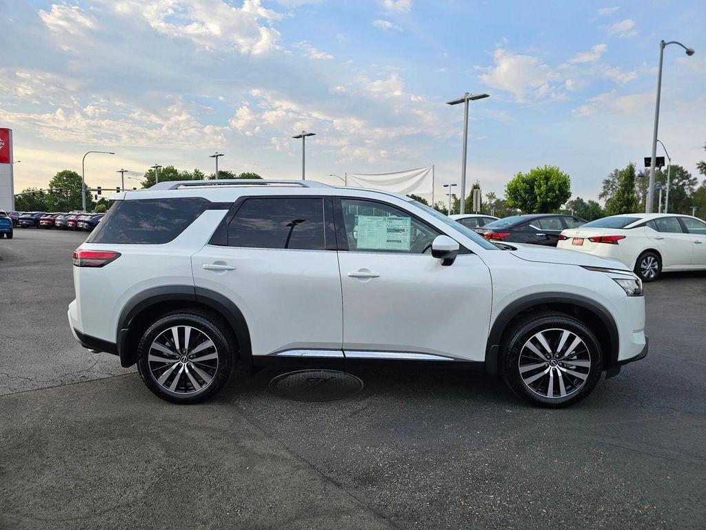 new 2025 Nissan Pathfinder car, priced at $50,332