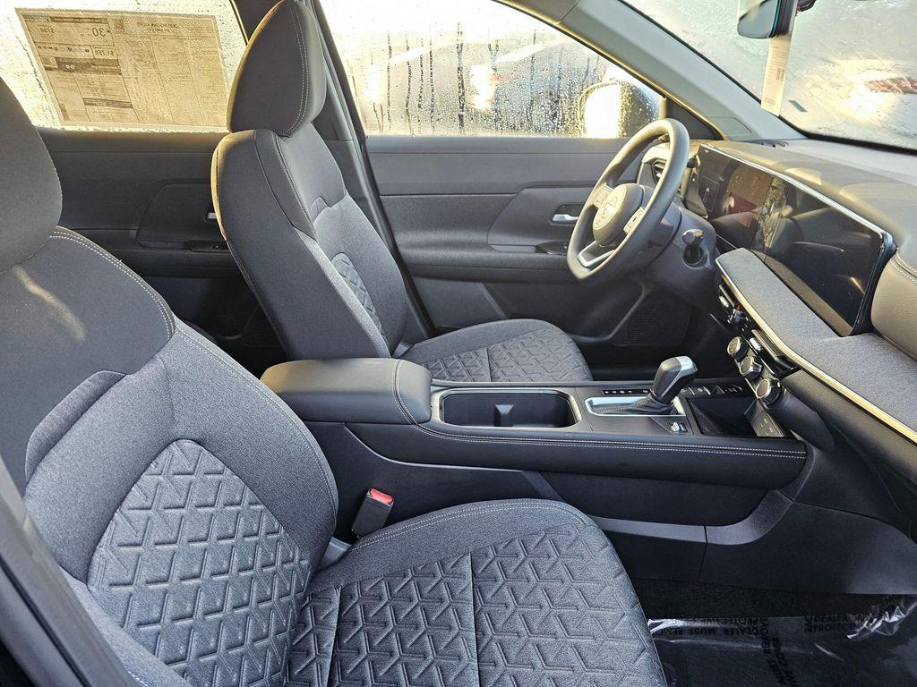 new 2025 Nissan Kicks car, priced at $28,390