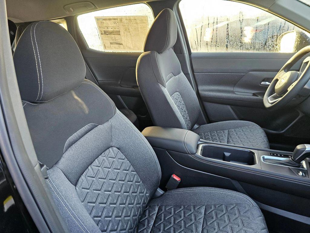 new 2025 Nissan Kicks car, priced at $28,390