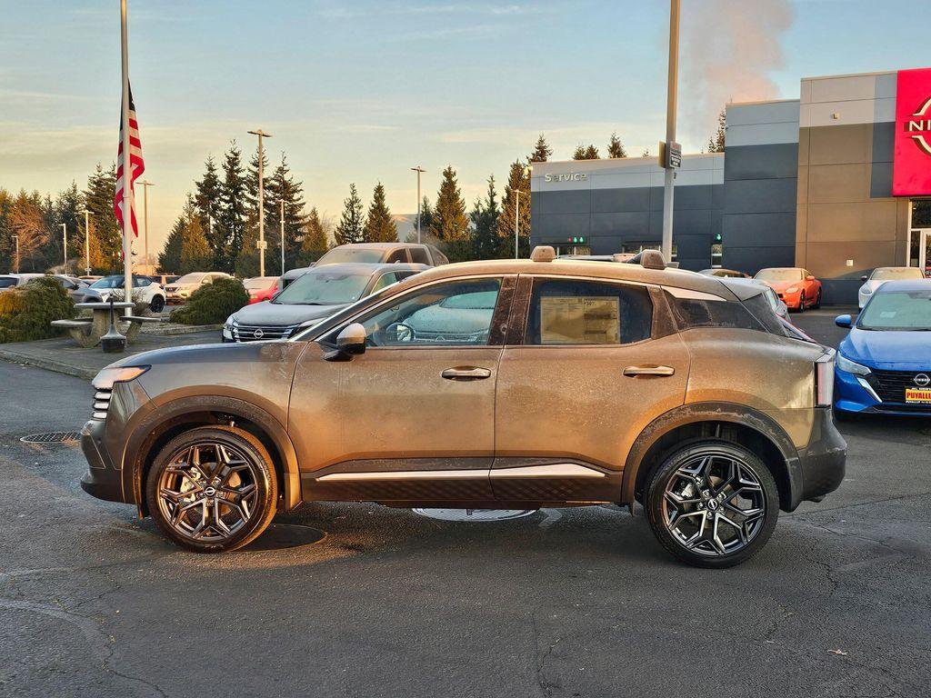 new 2025 Nissan Kicks car, priced at $30,526