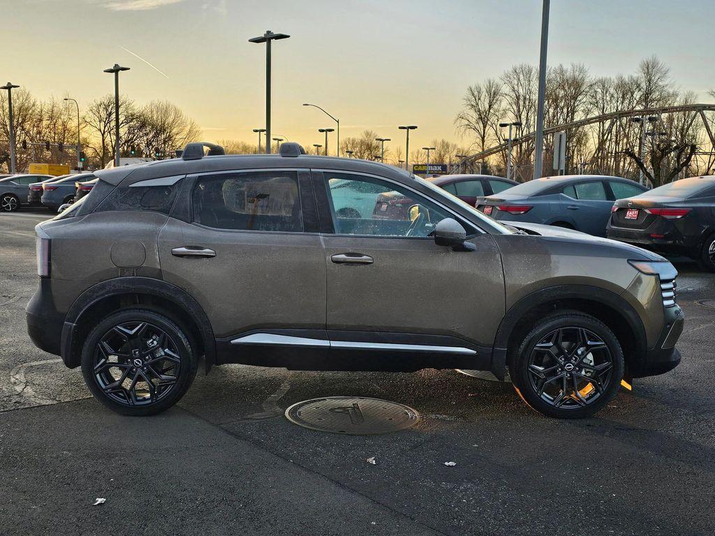 new 2025 Nissan Kicks car, priced at $30,526