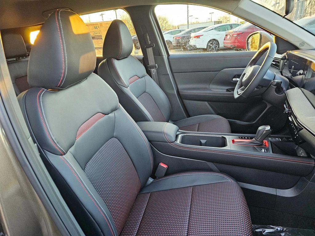 new 2025 Nissan Kicks car, priced at $30,526