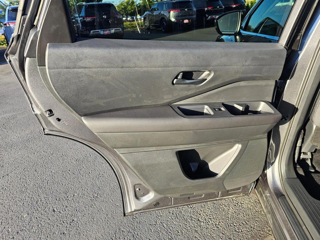 new 2025 Nissan Pathfinder car, priced at $41,158