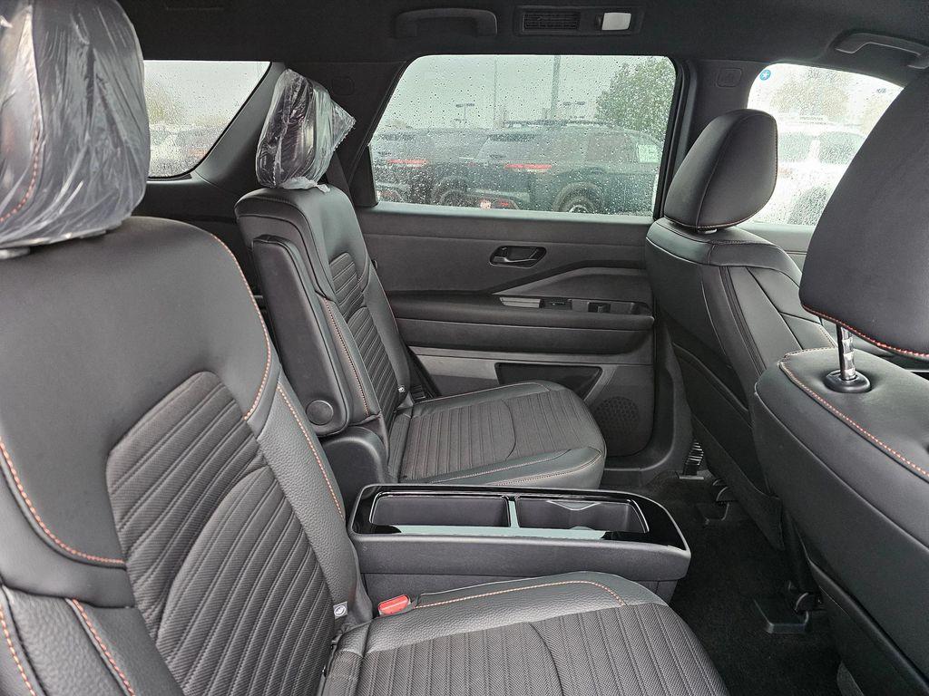 new 2025 Nissan Pathfinder car, priced at $45,112