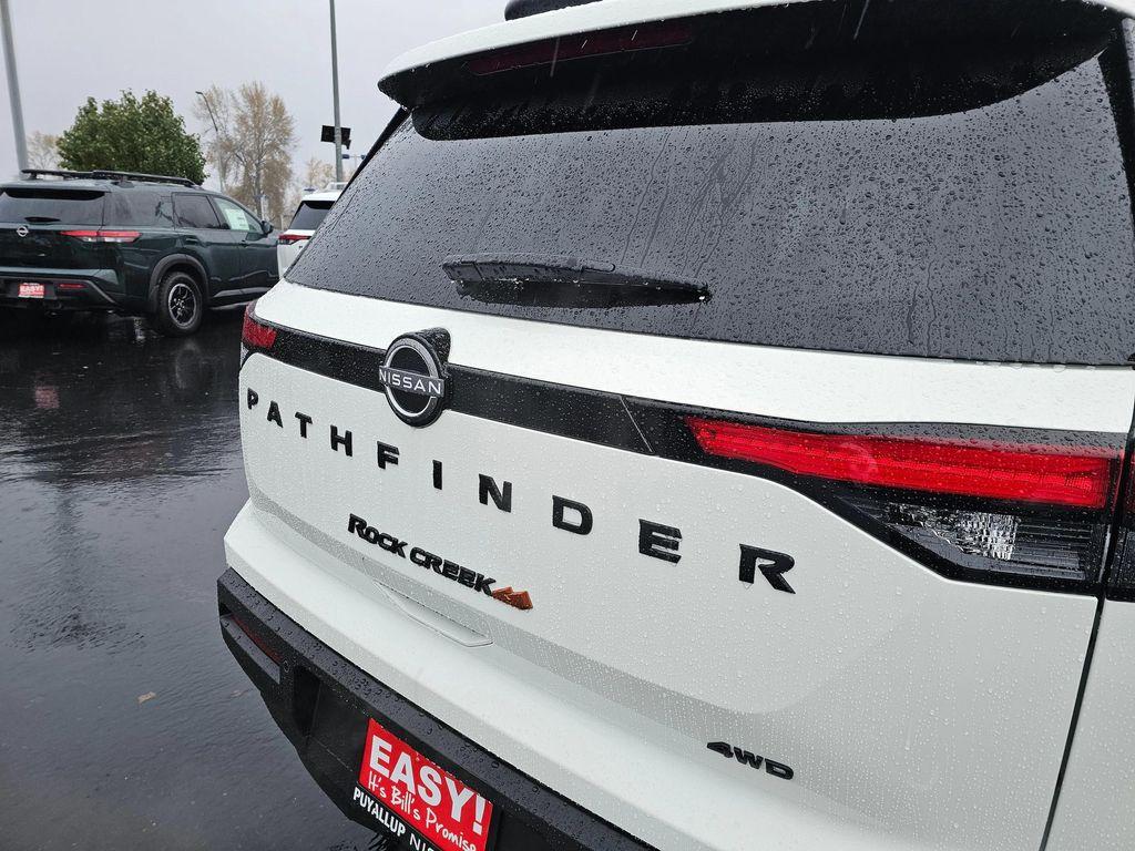 new 2025 Nissan Pathfinder car, priced at $45,112