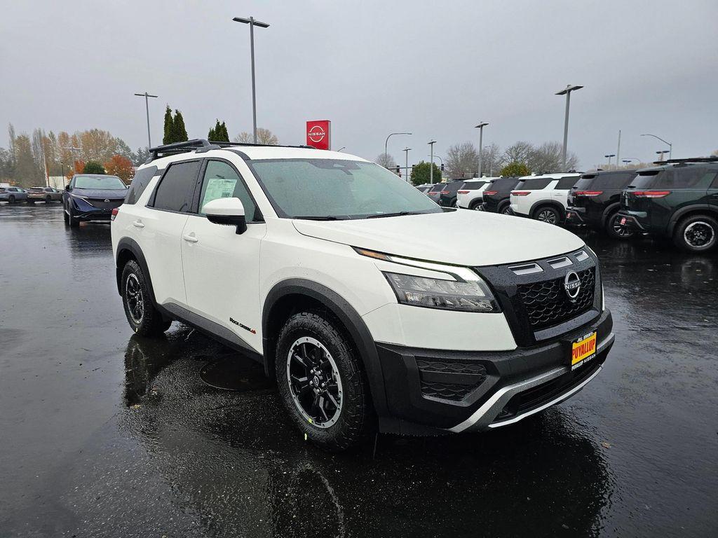 new 2025 Nissan Pathfinder car, priced at $45,112