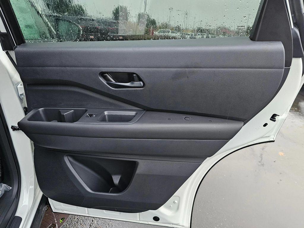 new 2025 Nissan Pathfinder car, priced at $45,112