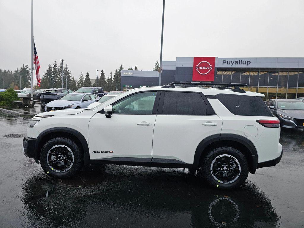 new 2025 Nissan Pathfinder car, priced at $45,112