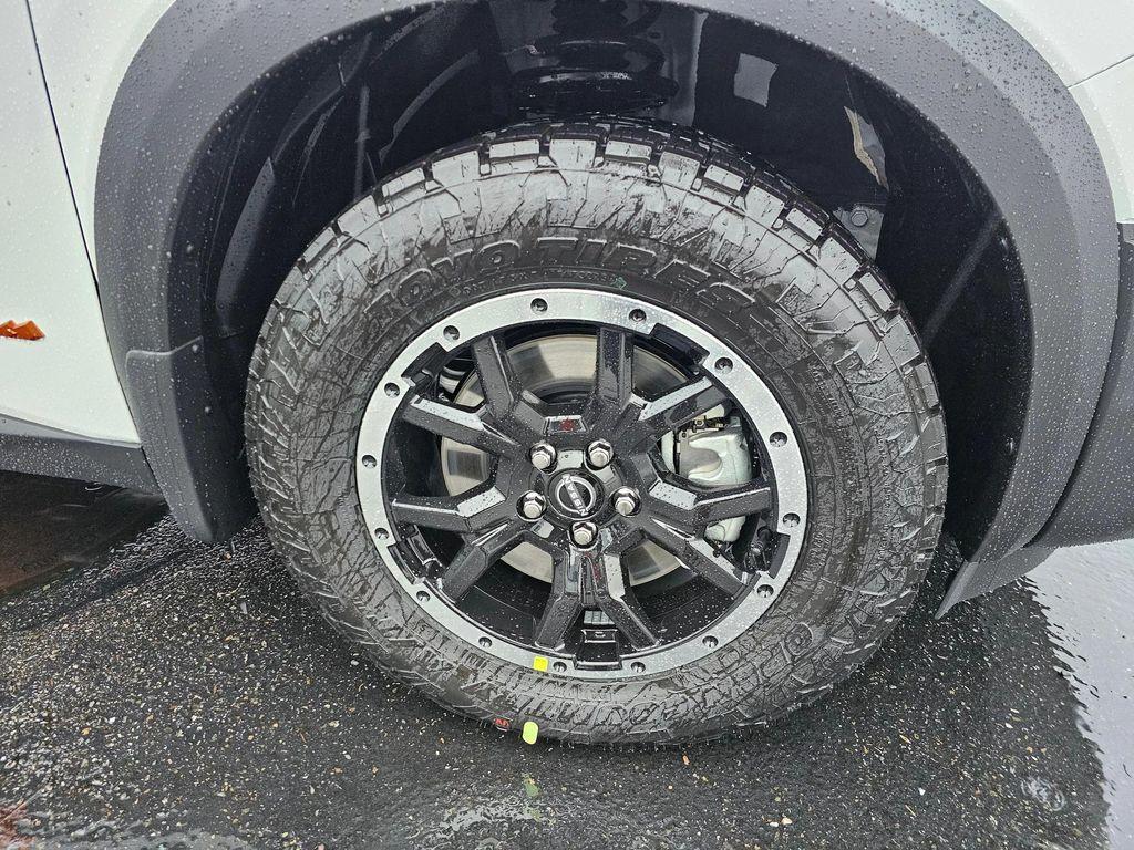 new 2025 Nissan Pathfinder car, priced at $45,112