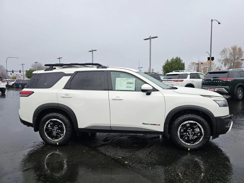 new 2025 Nissan Pathfinder car, priced at $45,112