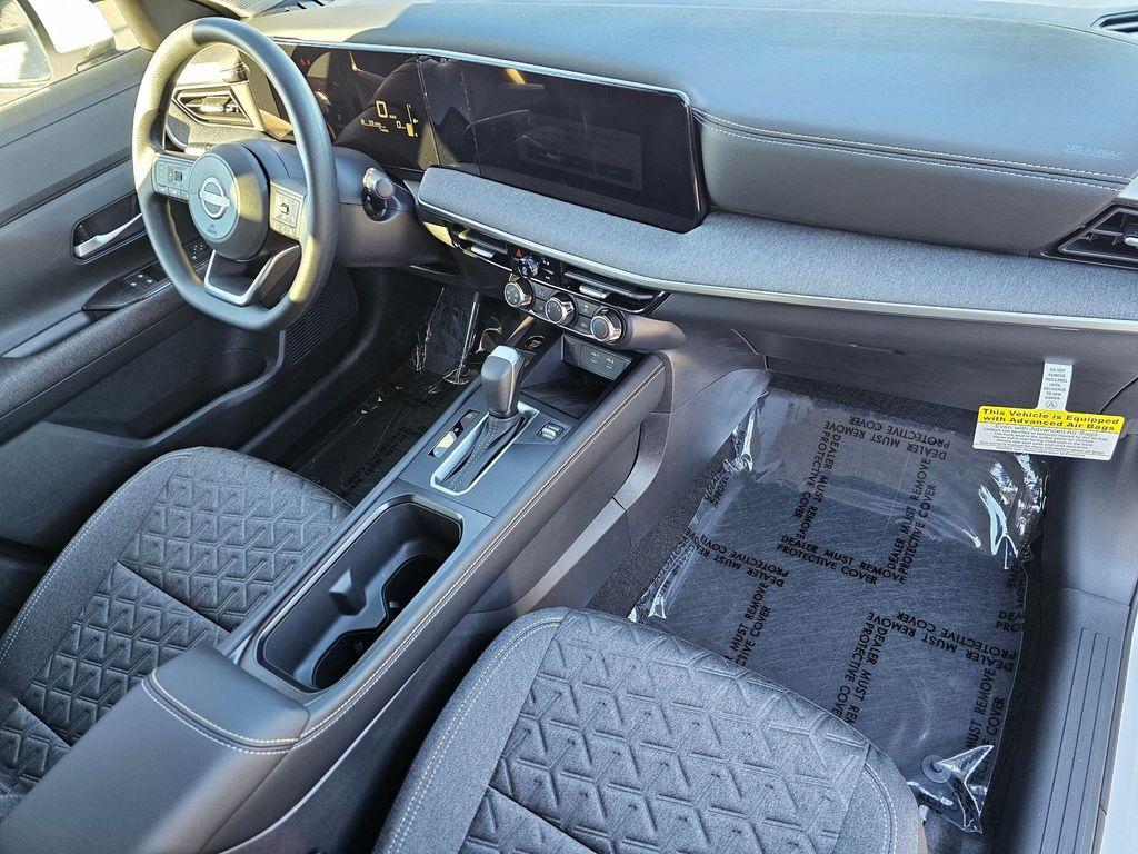 new 2025 Nissan Kicks car, priced at $26,100