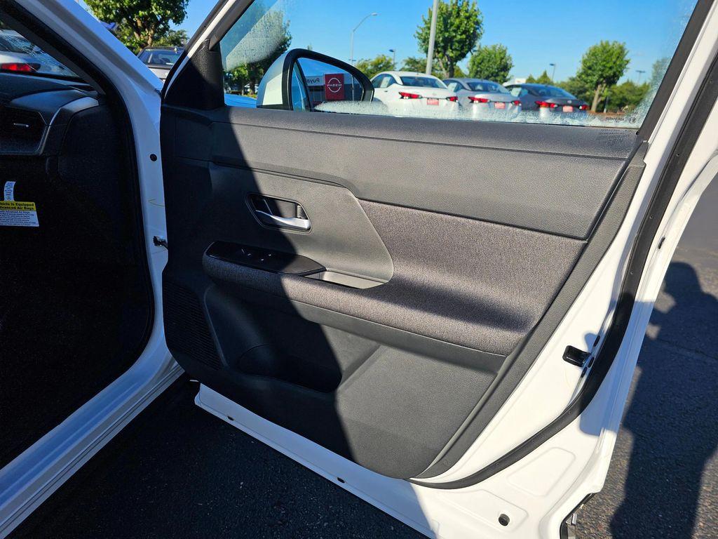 new 2025 Nissan Kicks car, priced at $26,100