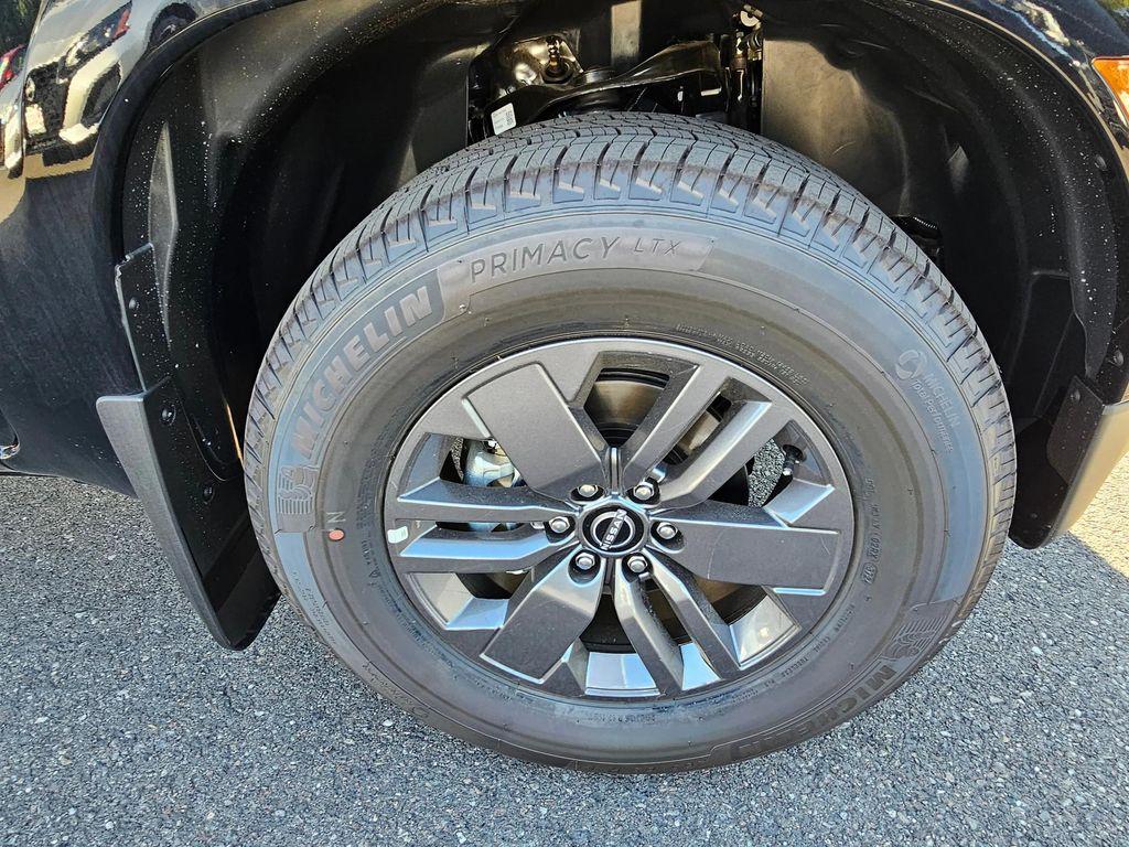 new 2025 Nissan Frontier car, priced at $34,917