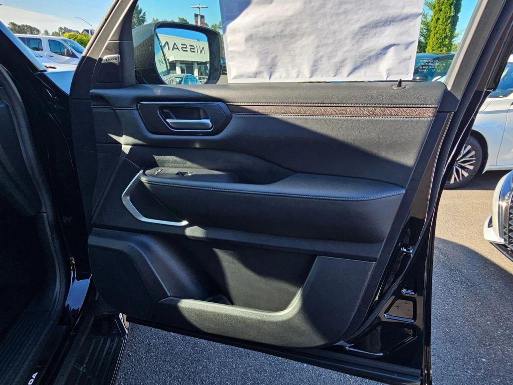 new 2025 Nissan Armada car, priced at $79,543