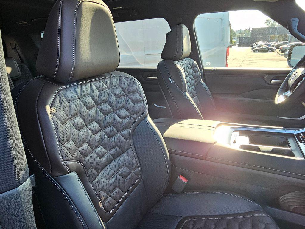 new 2025 Nissan Armada car, priced at $79,543