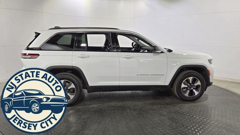 used 2022 Jeep Grand Cherokee 4xe car, priced at $27,400
