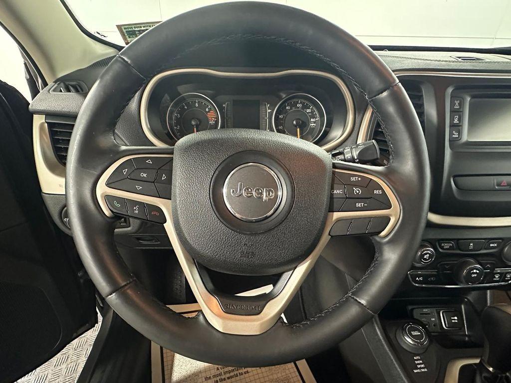 used 2016 Jeep Cherokee car, priced at $8,804
