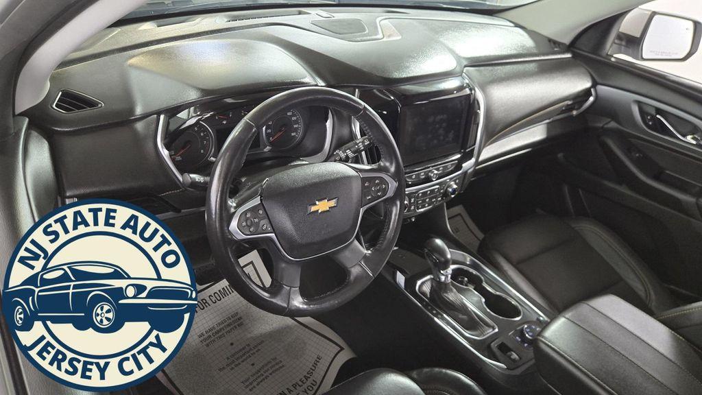 used 2021 Chevrolet Traverse car, priced at $29,695
