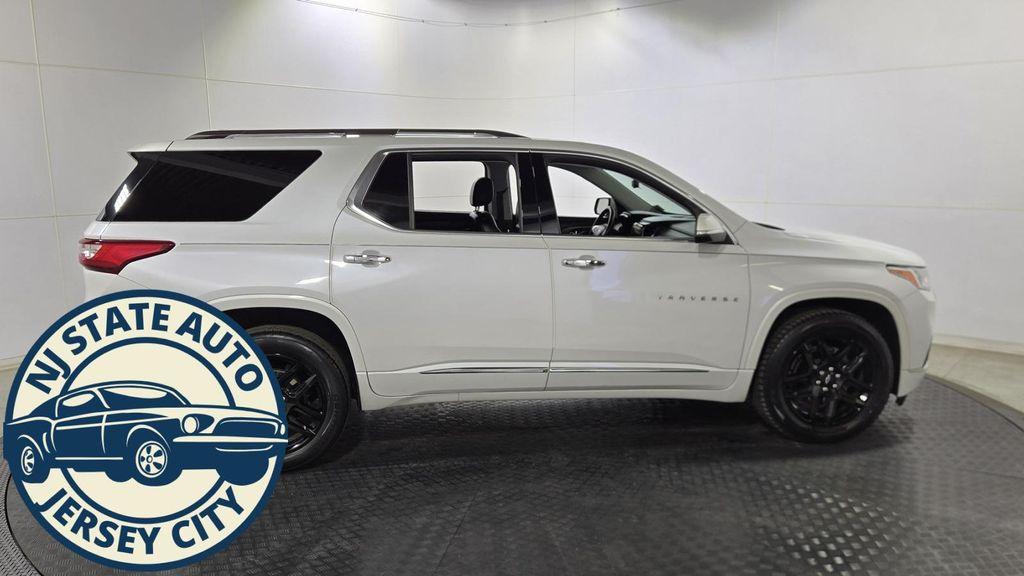 used 2021 Chevrolet Traverse car, priced at $29,695