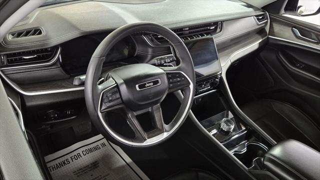 used 2023 Jeep Grand Cherokee car, priced at $27,400