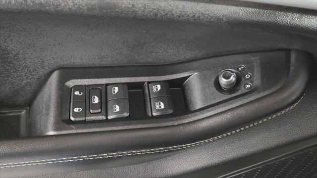 used 2023 Jeep Grand Cherokee car, priced at $27,400