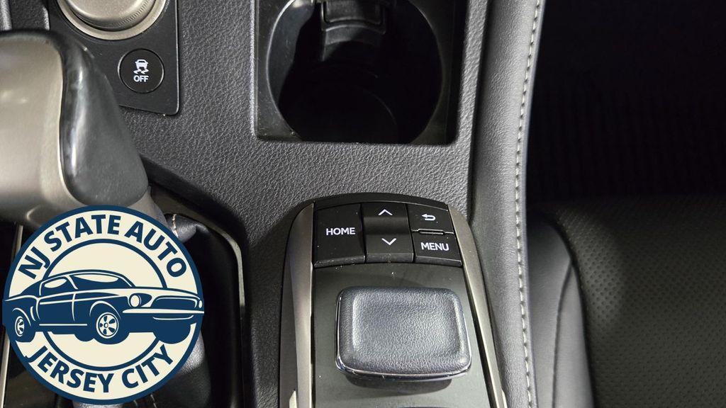 used 2017 Lexus ES 350 car, priced at $19,185