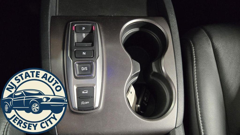 used 2022 Honda Pilot car, priced at $23,899