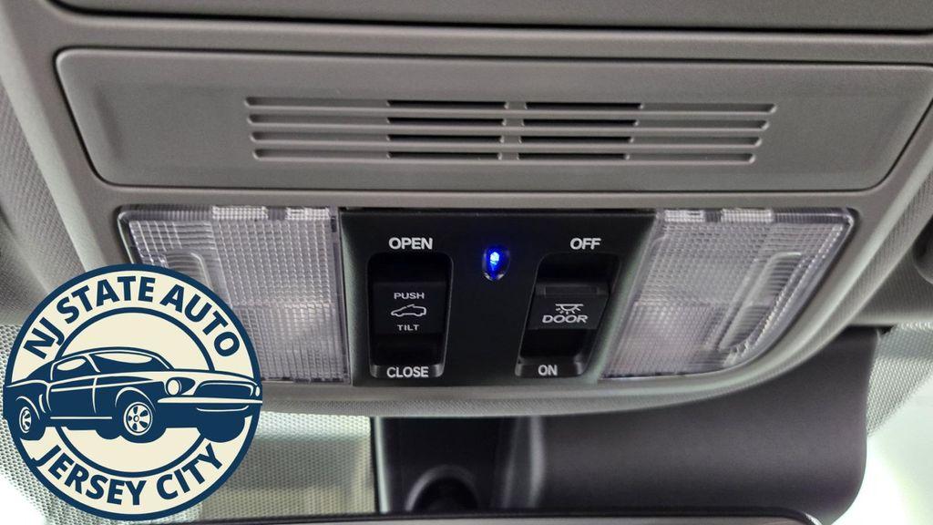 used 2022 Honda Pilot car, priced at $23,899