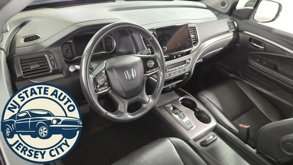 used 2022 Honda Pilot car, priced at $23,899