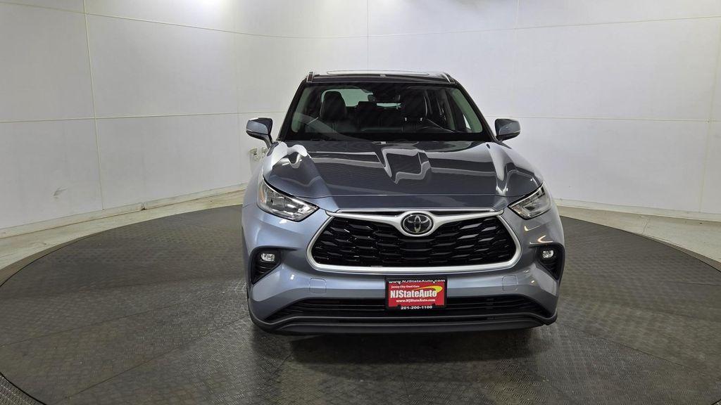 used 2020 Toyota Highlander car, priced at $24,702