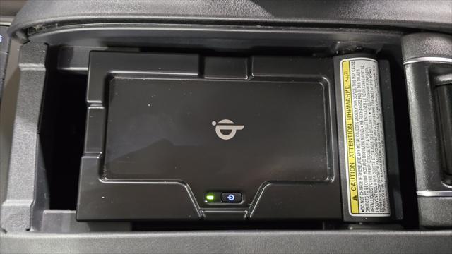 used 2020 Toyota Highlander car, priced at $27,126