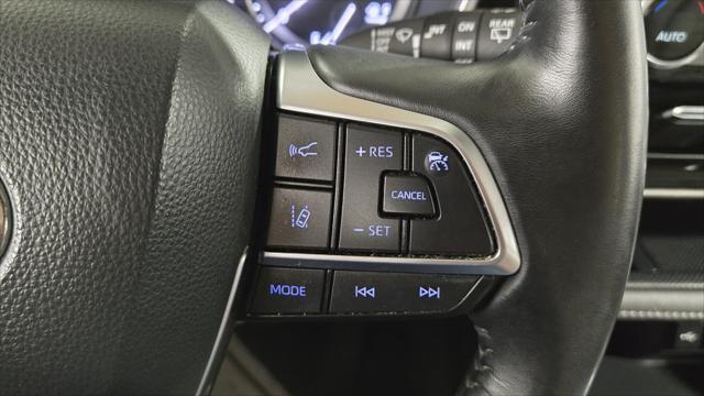 used 2020 Toyota Highlander car, priced at $27,126