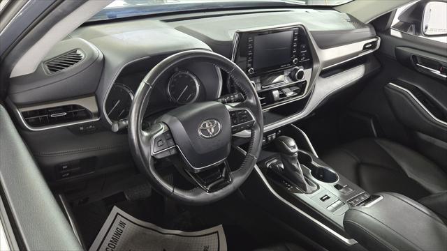 used 2020 Toyota Highlander car, priced at $27,126