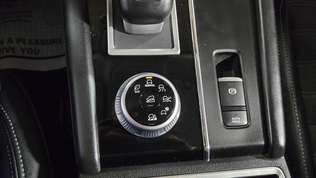 used 2024 Mitsubishi Outlander car, priced at $20,897