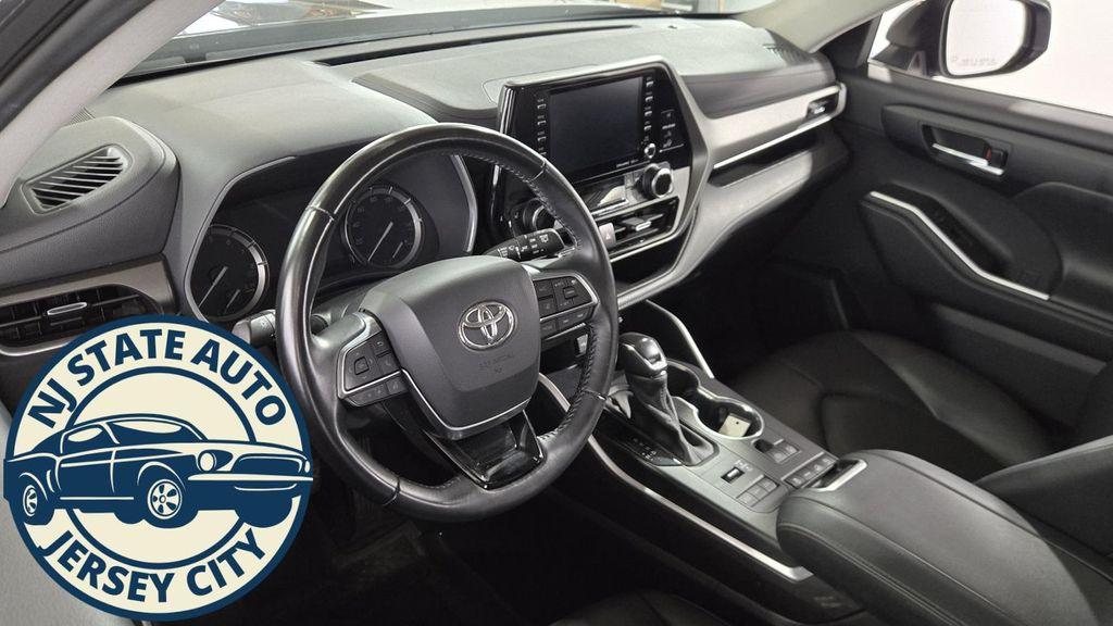 used 2021 Toyota Highlander car, priced at $25,772