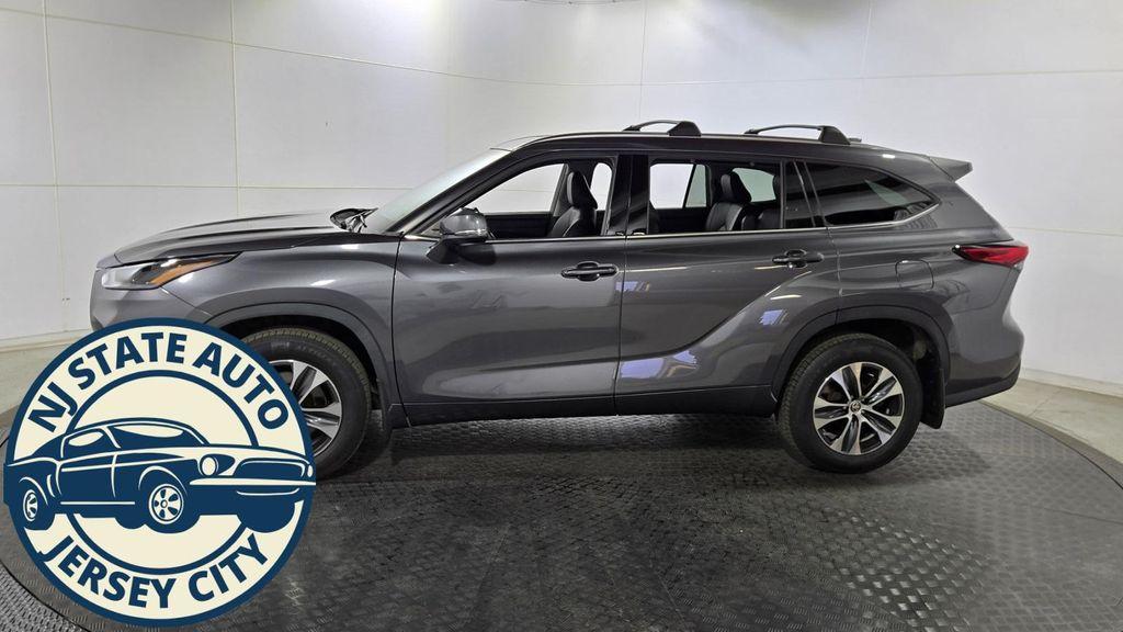used 2021 Toyota Highlander car, priced at $25,772